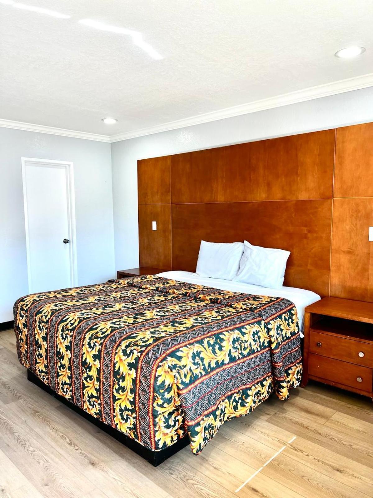 Aqua Inn Motel 艾尔蒙特 外观 照片